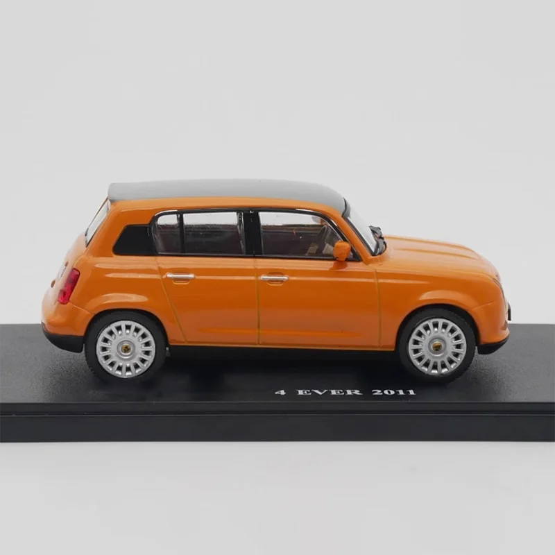 Diecast 1:43 Scale Ixo 4 Ever 2011 Model Alloy Car Finished Product Simulation Series Toy Automobile Souvenirs Collection