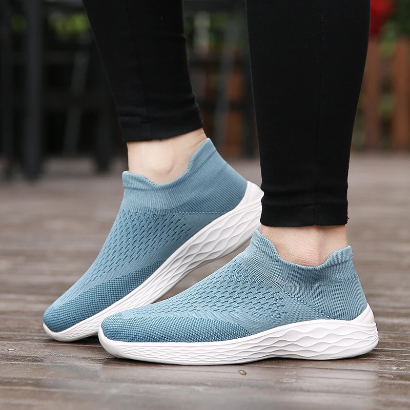 Yürüyüş ayakkabısı kadınlar Slip-on kadın spor ayakkabı hafif spor Joging Trekking ayakkabısı nefes yaz eğitmenler