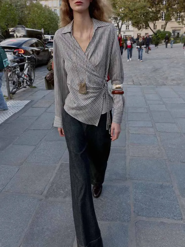 

European and American style winter new arrivals fashionable women's clothing design double-breasted striped bow shirt