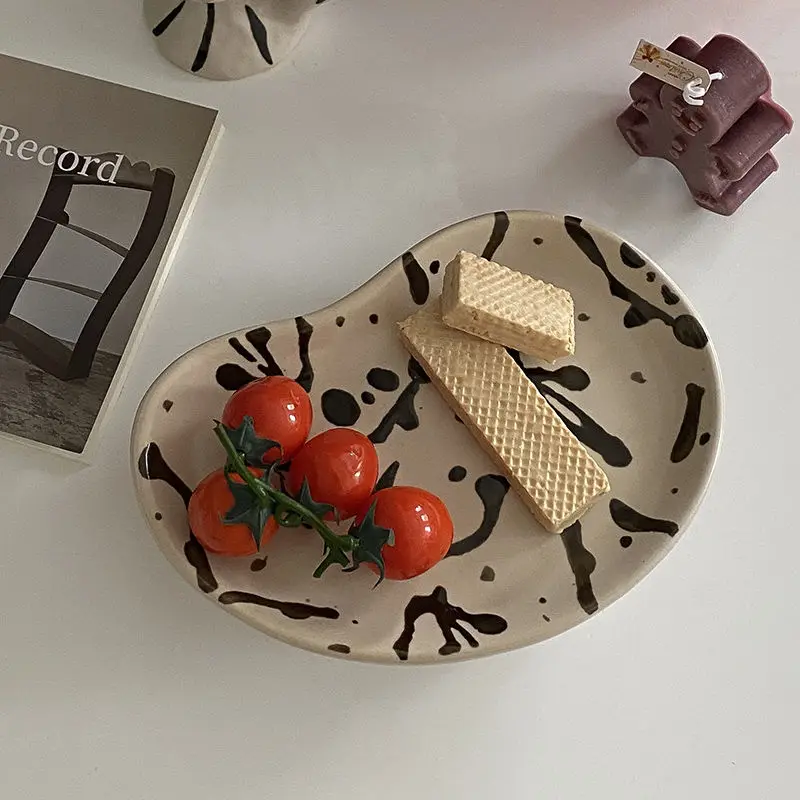 Handmade Small Ceramic Ink Splashing Plate Irregular Shaped Storage Tray Creative Hand-painted Cake Dinner Plate Retro