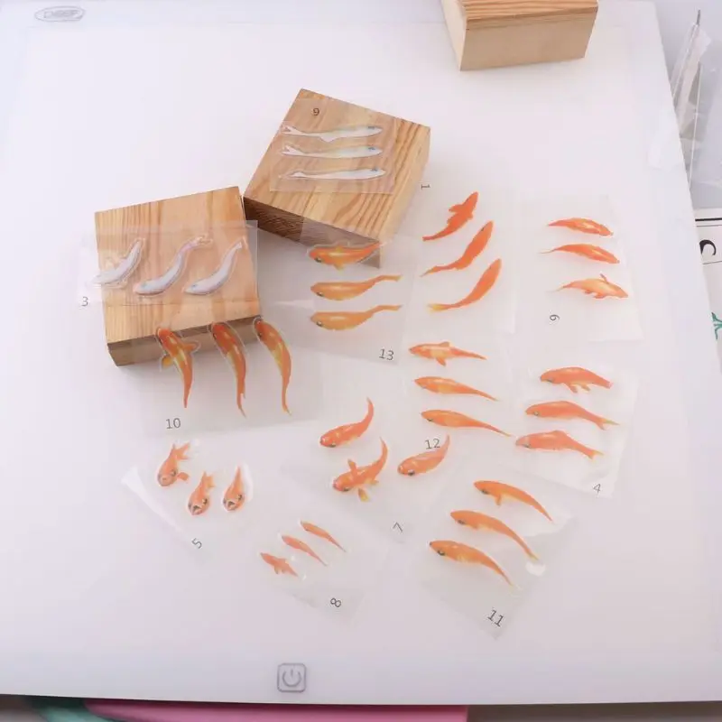 ZB91 12 Pcs/Set 3D Small Goldfish Sticker Three-dimensional Fish Epoxy Resin Filling Material DIY for Jewelry Making Painting