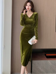 Women Green Velvet Long Sleeve V-Neck Dress Gown Autumn Winter Korean Vintage Luxury Long Dress 2026 Elegant Bodycon Party Dress
