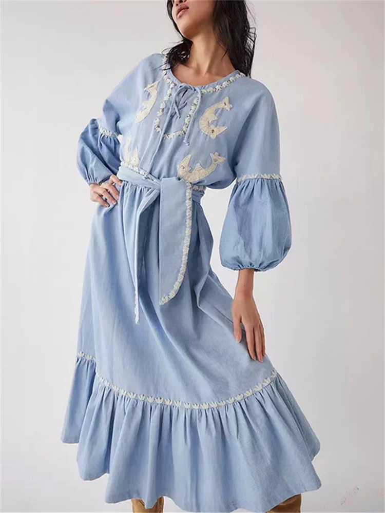 

Women Beaded Embellished Blouse or Lantern Sleeve Fresh Dress Lady Pleated Hem Three-Dimensional Embroidery Shirt Early Fall