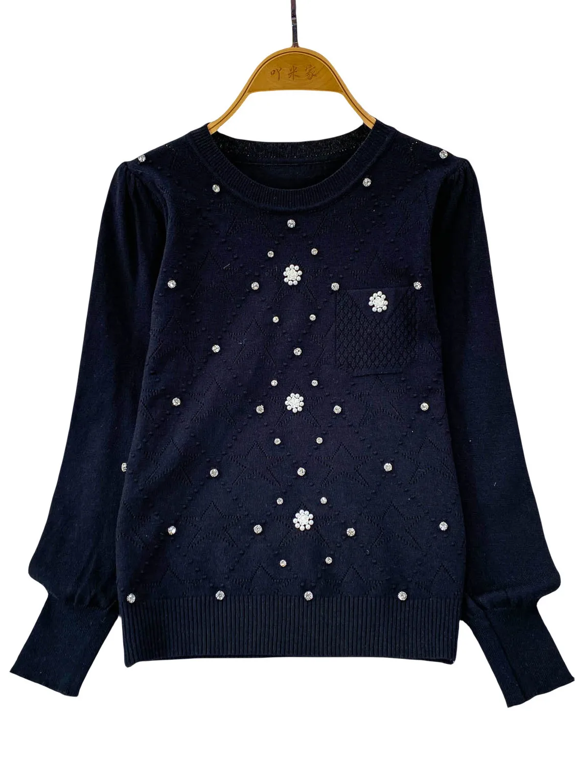 

Белый вязаный свитер, женский свободный утягивающий трикотаж с бриллиантами, осень-зима, модный корейский свитер для поездок на работу