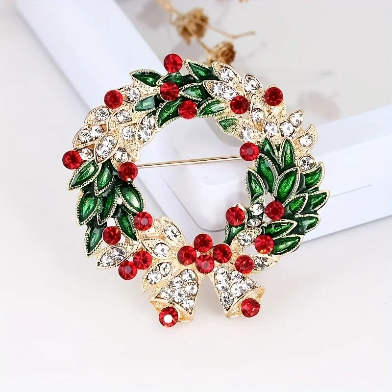 1Pc luxury Christmas bell brooch with rhinestones and green enamel leaf alloy pin, suitable for party and banquet accessories