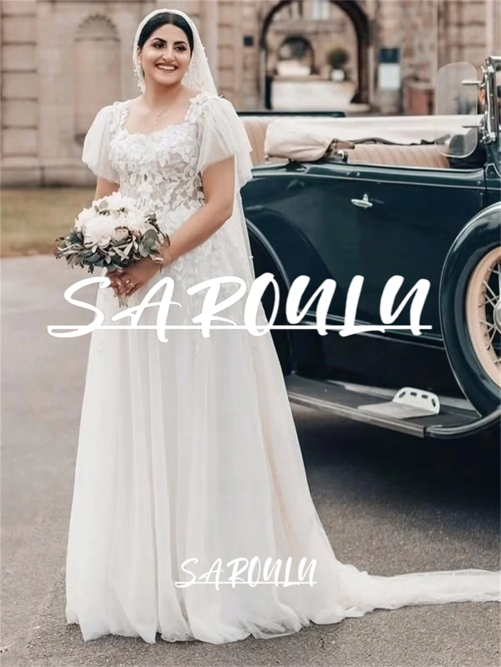 

Plus Size Wedding Dress with Lace Appliques Customized Bridal Gown Flare Sleeves Square Neckline Tulle Bride Dresses