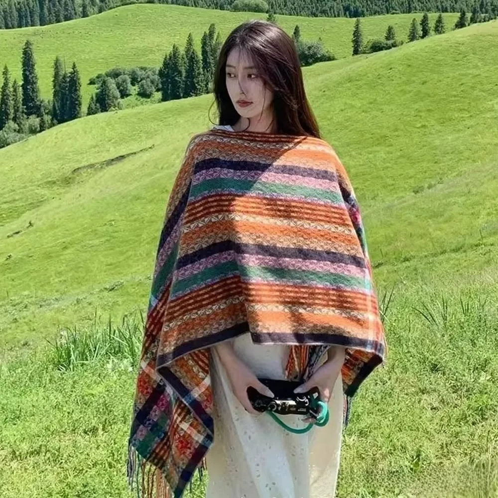 Elegant Bohemian Mongolian Poncho Gradient Color Keep Warm Knitting Wrap Cloak Ethnic Style Winter Knitted Cape for Women