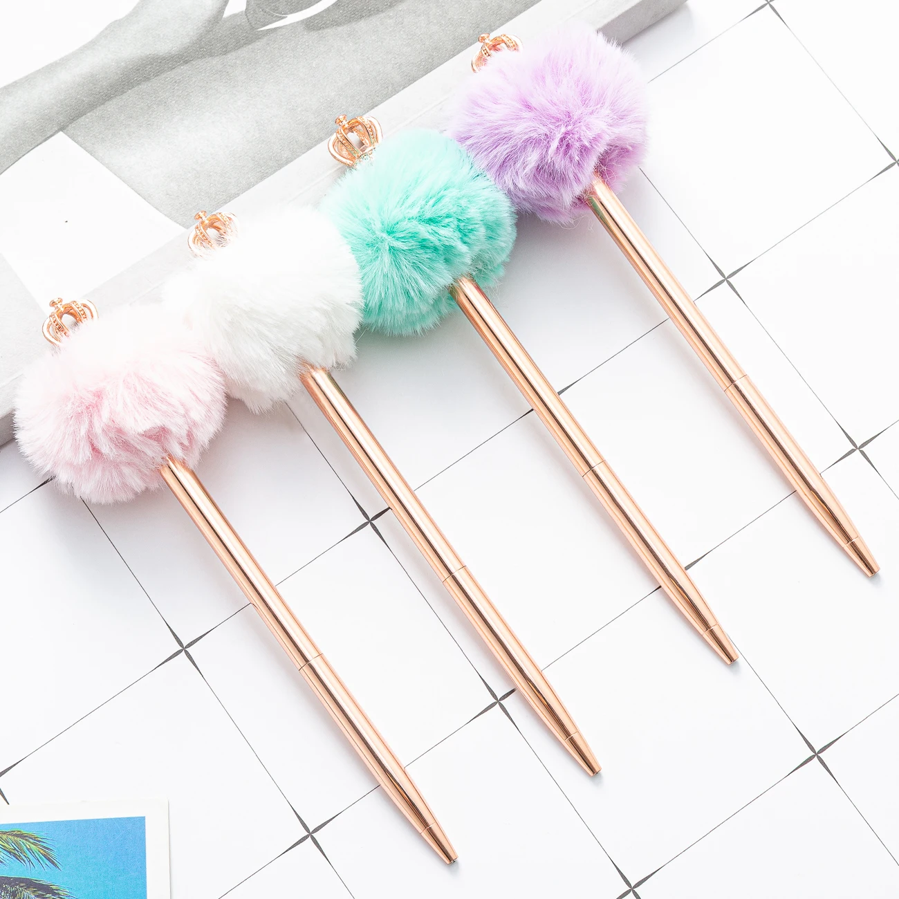 

20pcs/Lot Crystal Shiny Metal Crown Hair Ball Ballpoint Pen Interesting Ballpoint Pen School Stationery School Office Supplies