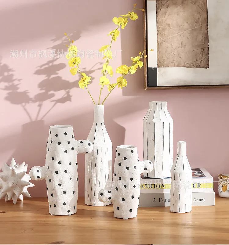 Creative Cactus Ceramic Vase Simulated Cactus with Polka Dots Flower Vase Floral Flowerpot Room Decoration Accessories