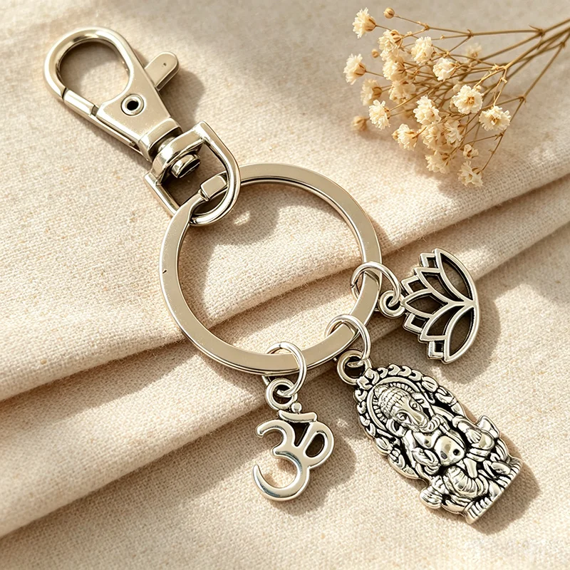 1pc Sacred Elephant Ganesha Keychain For Men, Buddha Keychain, God Of Wealth Elephant Keychain For Men