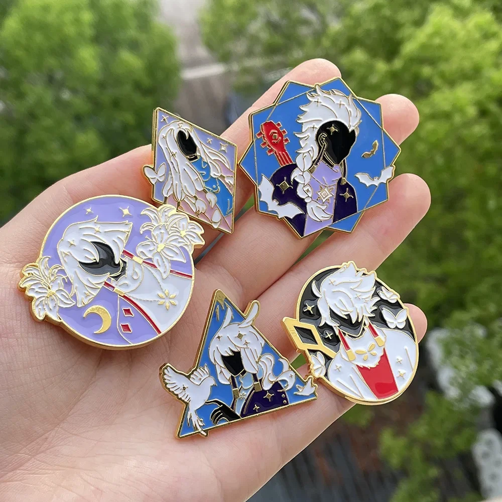 Game Light Meets Around Metal Badge Rainforest Kaka Brooch Rain Ma White Bird Oyster Mushroom Keel Souvenir Badge Accessories