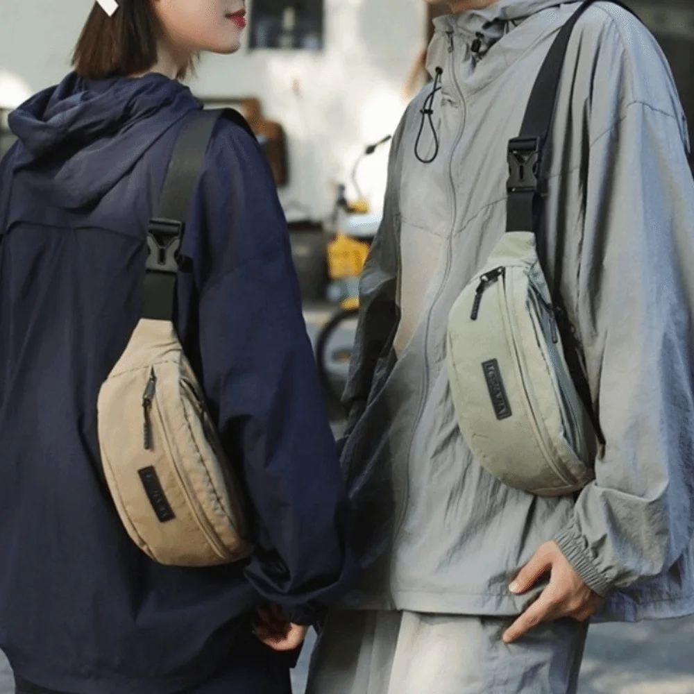 

Fashion Casual Men's Chest Bag Large Capacity Waterproof Nylon Shoulder Bag Commuting Lightweight Crossbody Fanny Pack Hiking