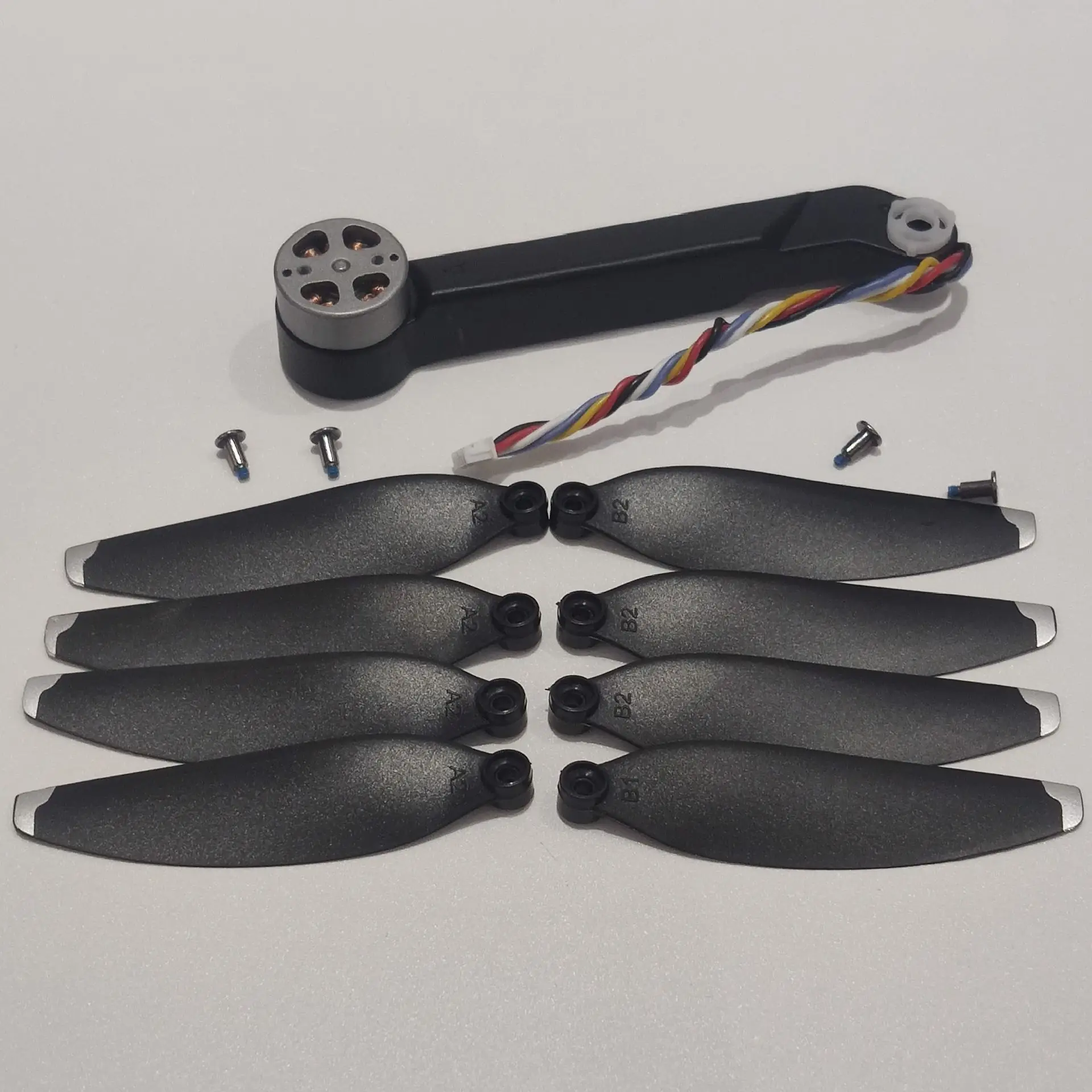 Brushless Motor Rear Arm A + Blade Accessories CW CCW Propeller 8PCS for L500 Pro GPS Mini Drone L500 PRO Foldable RC Quadcopter