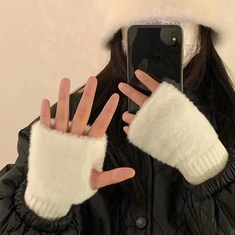 Guantes de invierno de visón suave para invierno, guantes de medio dedo para mujer, guantes sin dedos tejidos de felpa blancos sólidos cálidos, mitones de muñeca para escribir