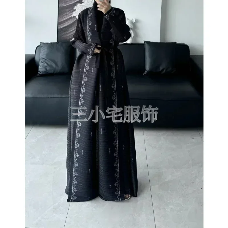 Plisowane Vintage Printed Lapel Long Sleeve Black Damska kurtka 2024 Winter New Dubai Style Plus Size Abaya Dress