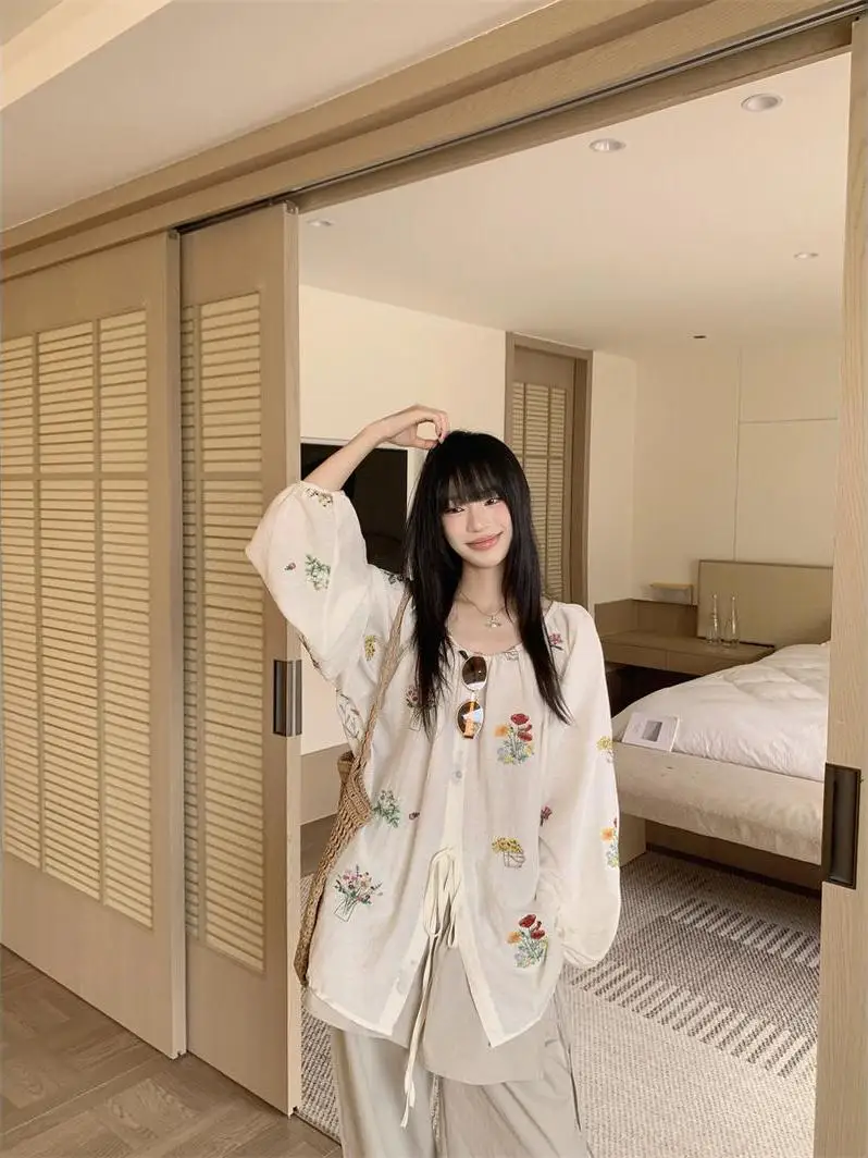 

Korean Style Loose Fit Long Sleeve Thin Sun Protection Shirt Women Spring 2026 New Embroidered Floral Top Breathable Casual S...