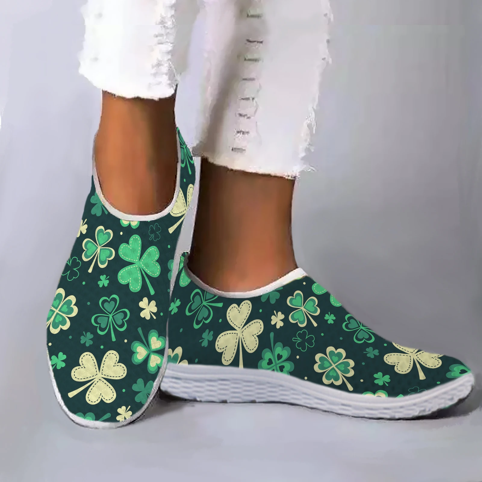 INSTANTARTS Fashion Green Clover Design Slip On Shoes For Summer Breathable Outdoor Soft Soled Shoes Casual Shoes Zapatos