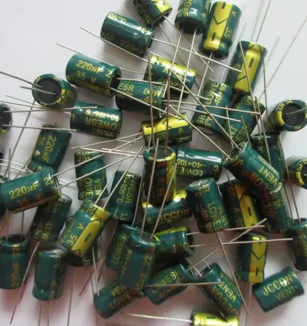 Direct-insert 35V 220UF 8*12mm electrolytic capacitor, brand new. 220UF/35V. Dimensions: 8X12