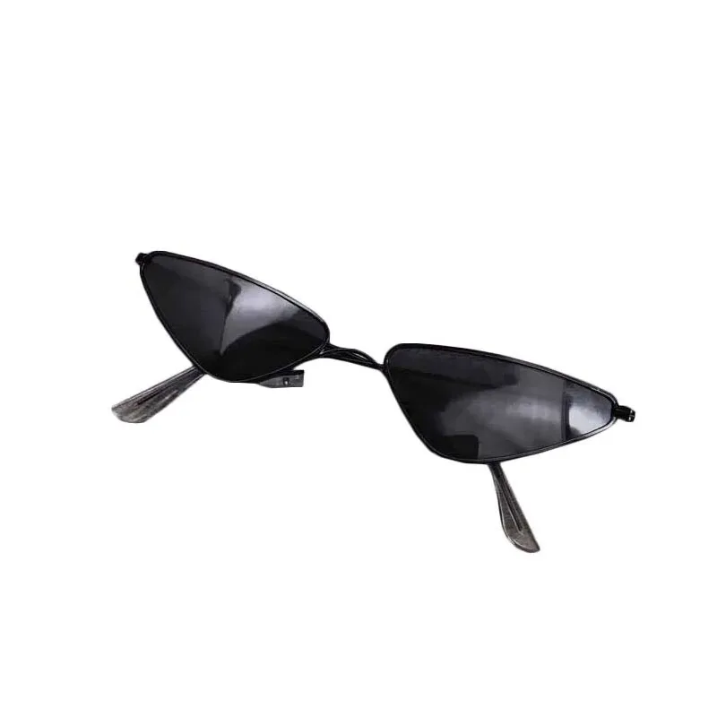 

Fashion Anime Eyewear Franky Cosplay Glasses Cat Eye Sunglasses for Women Men Funny Party Props