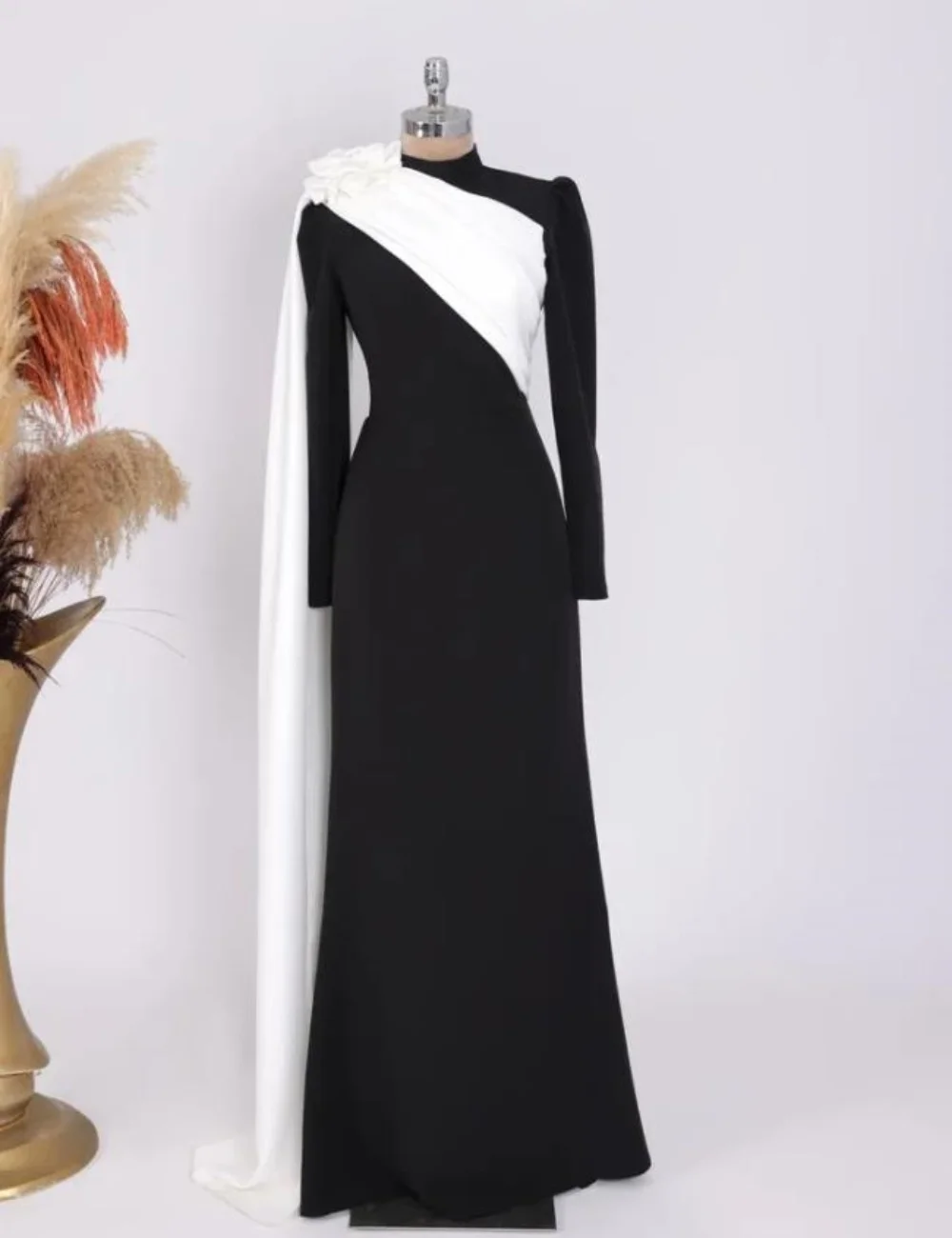 

Customized Black Fashion Simple Jersey Pleat Ruched Handmade Flower Mermaid High Collar Long Dresses Evening Dresses Exquisite