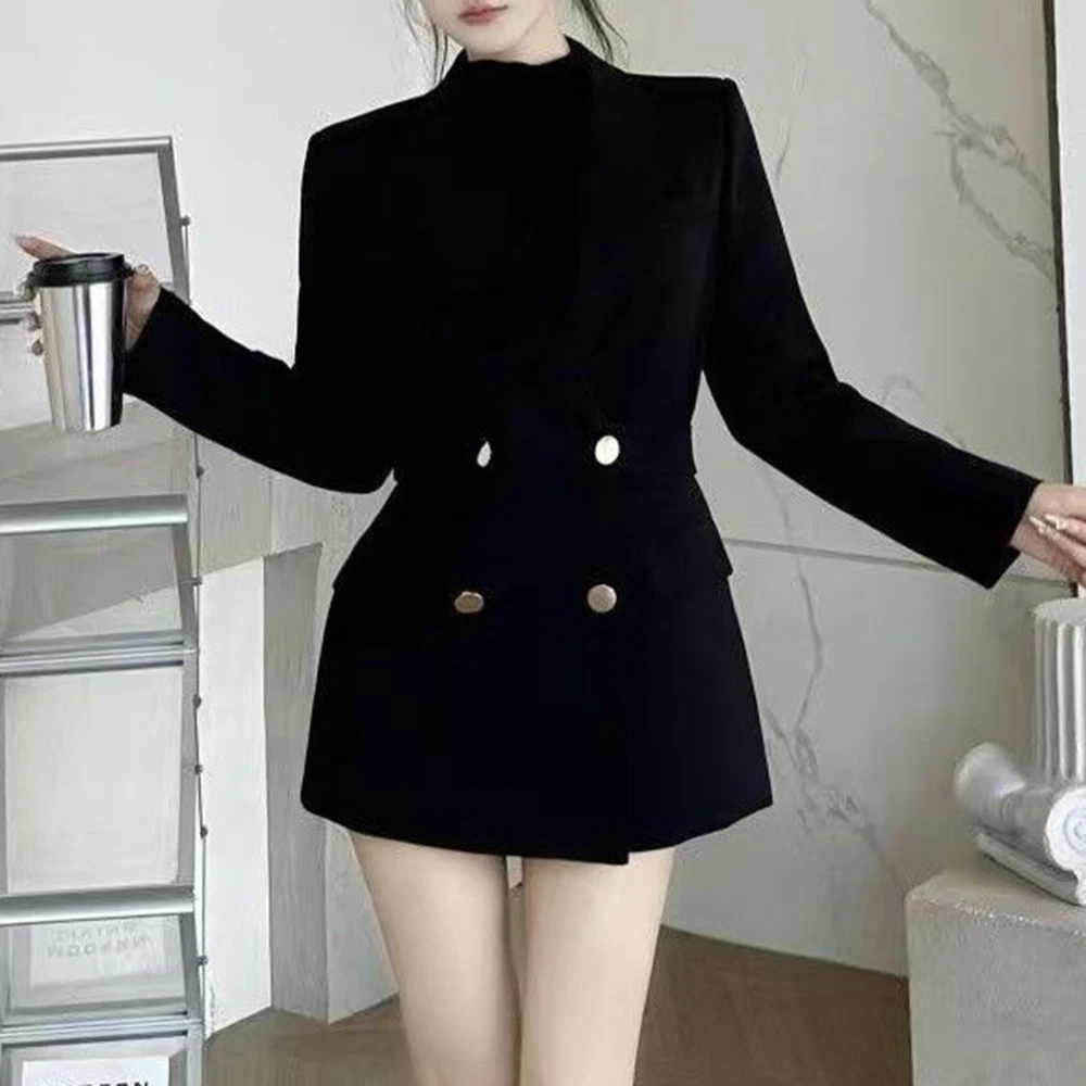 سترة ضيقة جديدة على الموضة لعام 2025 صف مزدوج للركاب النسخة الكورية بدلة موسى سترة موخير دي مودا