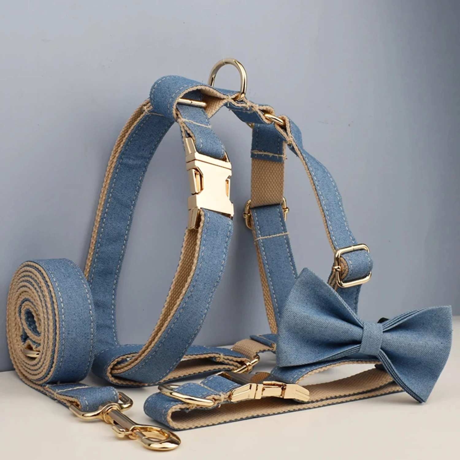 durable denim dog collar leashes for stylish and active pup owners. Make a statement with these trendy and reliable accessories 