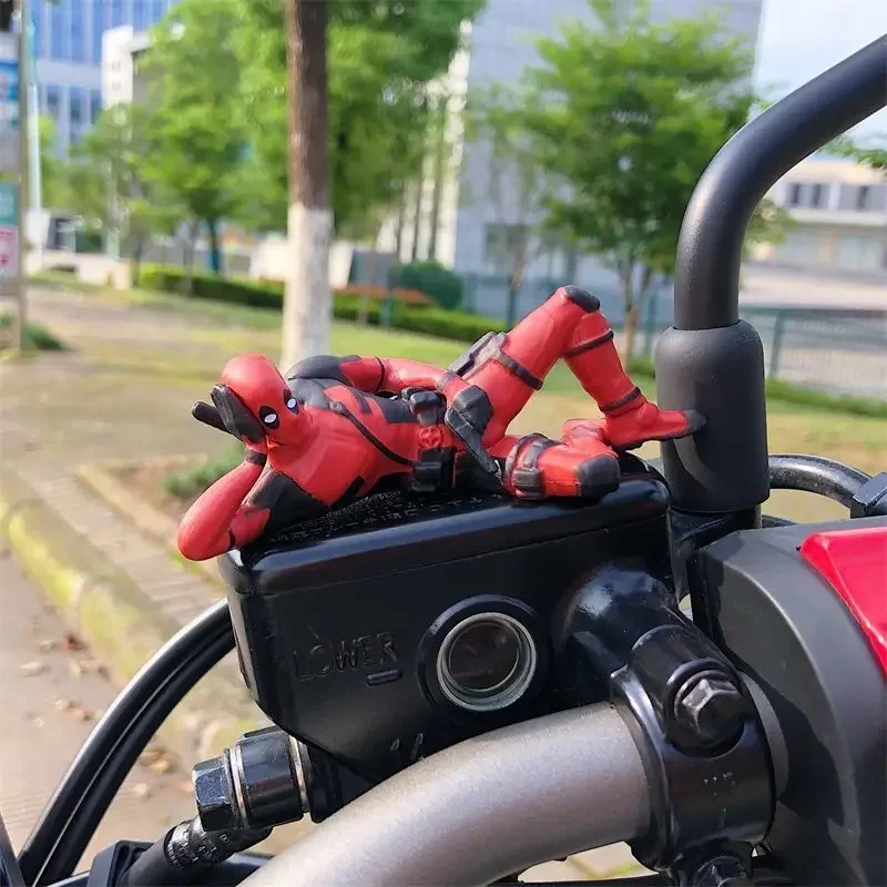 Figuras de acción de superhéroes Deadpools, accesorios de Interior de coche y motocicleta, modelo de Mini muñeca colgante, juguetes para niños, regalos de cumpleaños