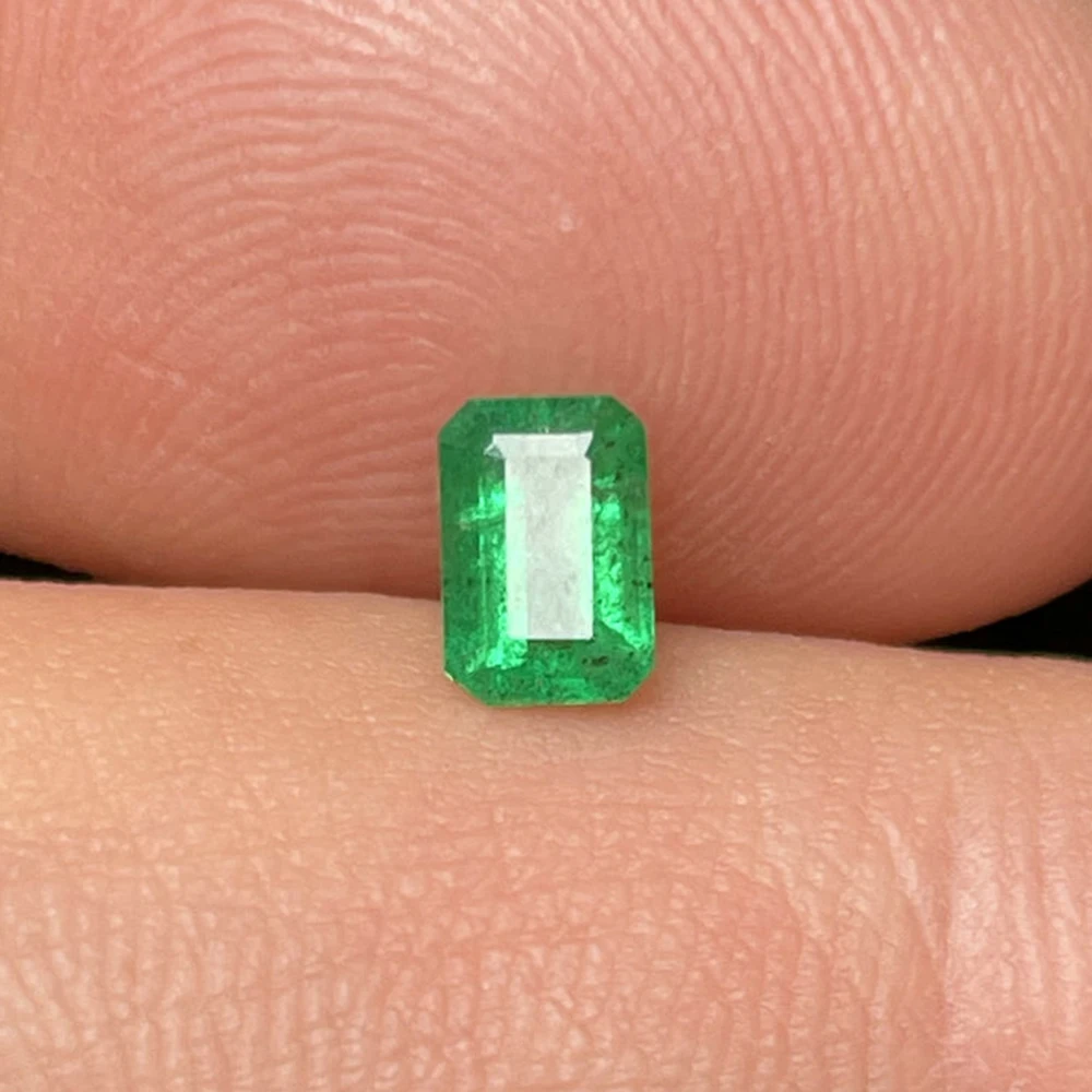 Emerald Natural Emerald Gemstone Beryl Customizable 0.46ct Octagon 4*5.8*2.8mm Pure Natural Without Optimized Treatment Emerald