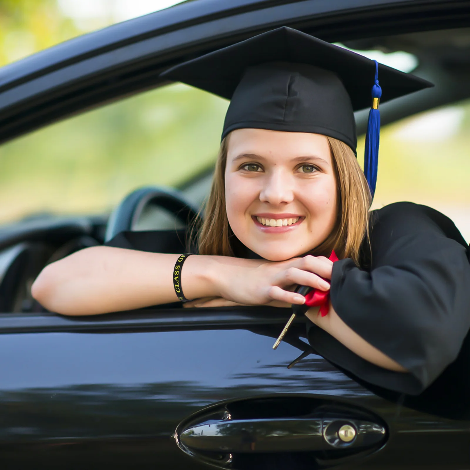 24 Stück Klasse 2025, Abschluss-Silikon-Armbänder, große Partygeschenke, Lehrer, Eltern, bezaubern, besonderes Meilenstein-Geschenk