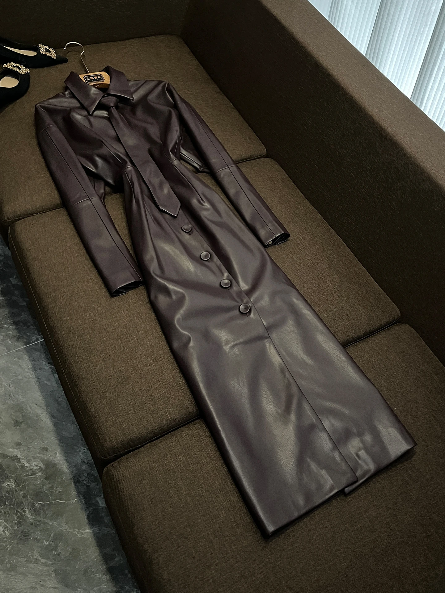 

Sk Retro PU Leather irt Dr with Bow Tie Slimming Fit Single Button Stand Collar Ci Commute Suitable H-Line Gown