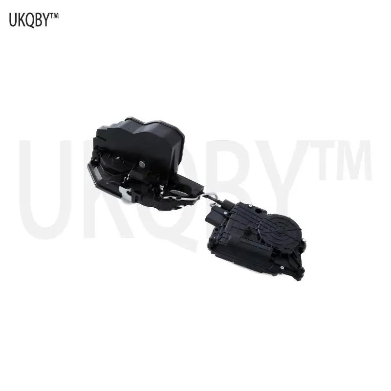 

Системный замок правый 51217167582 5121767579 51217315022 51217315019