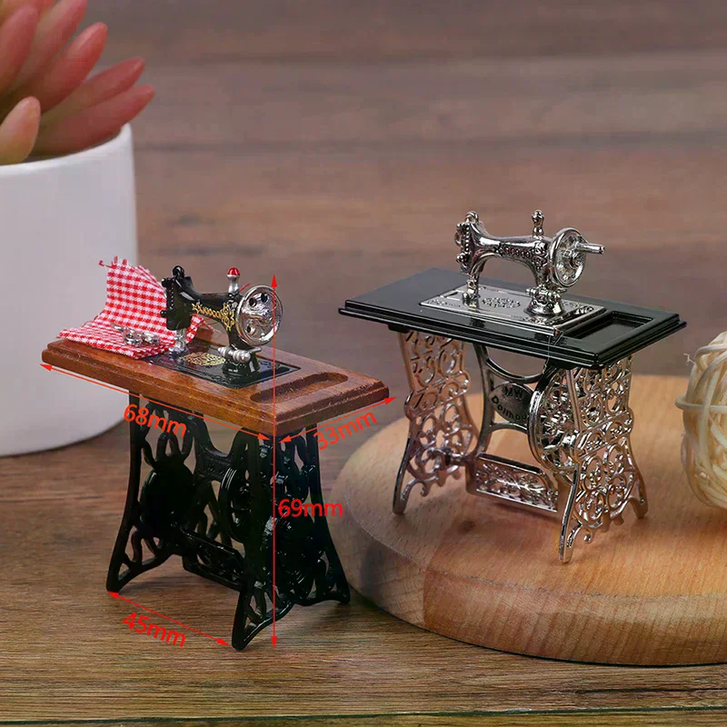 /GJ/Dollhouse Mini Furniture Sewing Machine with Scissors for Doll House Decor 1:12