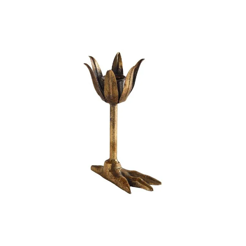 Factory Direct 2026 European classical distressed candle holders, metal crafts, tulips, stamens, candle holder ornaments, person