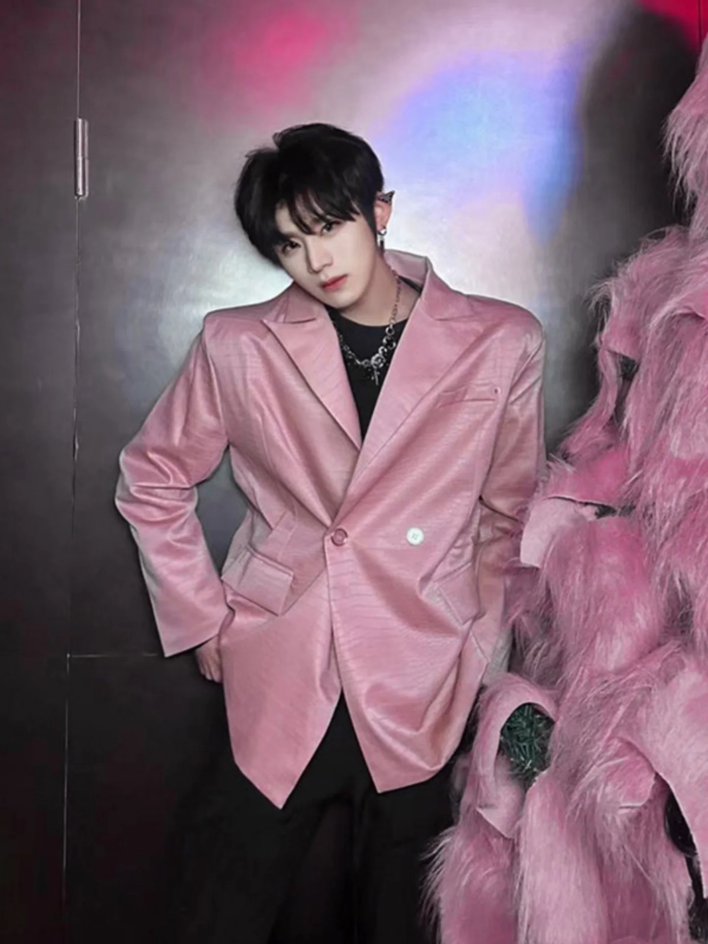 

Pink 3D Snake Skin Pattern Suit Jacket Men's Fashion Autumn Winter Performance Outfit Loose Fit Long Sleeve No Ironing Required