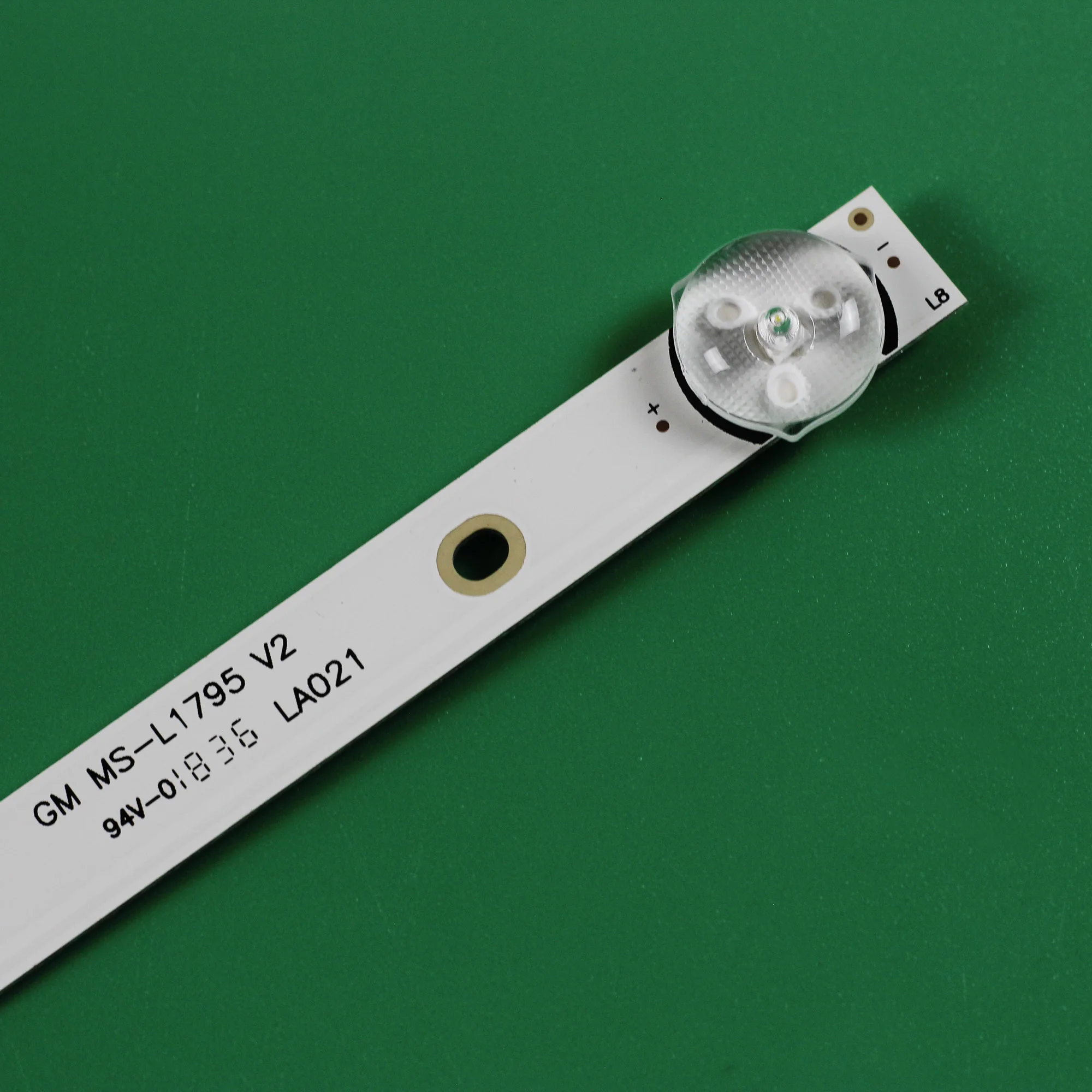 CX39D08-ZC22AG-02A 303CX3900041A CX39D08-ZC22AG-02E 303CX390041E 40DM6500 LED-39Z1T2 LED-40ZS1T2 RTV-40P28NF용 LED 백라이트