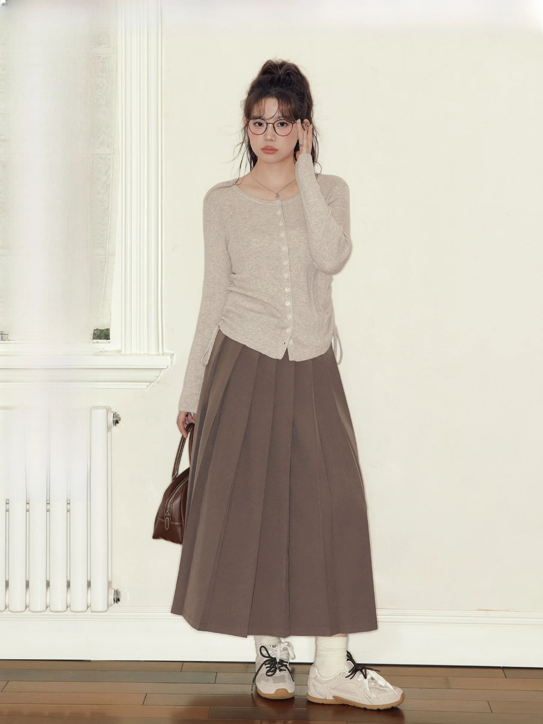 

Юбка макси с высокой талией и плиссировкой для полных женщин, в стиле студенток Сеула, скрывающая недостатки фигуры, А-силуэт, для повседневной носки