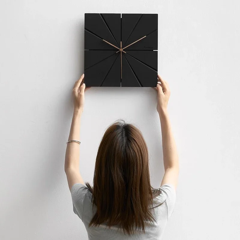 

Nordic Wall Clocks Living Room Wall Clocks Silent Minimalist Decoration Clock Creativity Office Decorating Items Clock Large