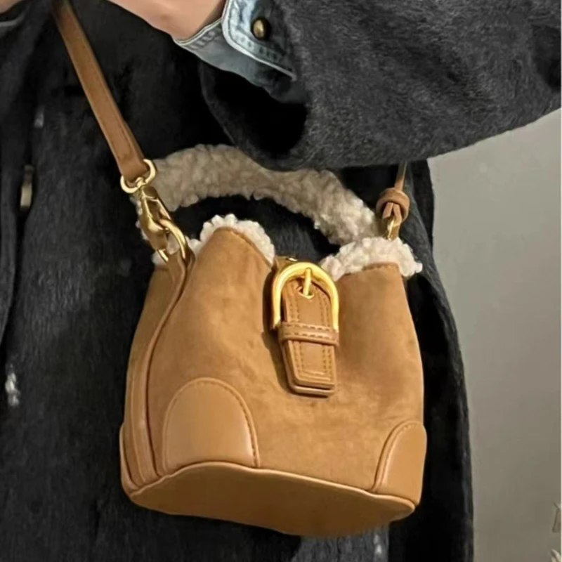 Casual Retro Plush Bag Versatile Commuter Bag Handheld Crossbody Bag for Women Designer Bags Purse and Handbags Сумка Женская