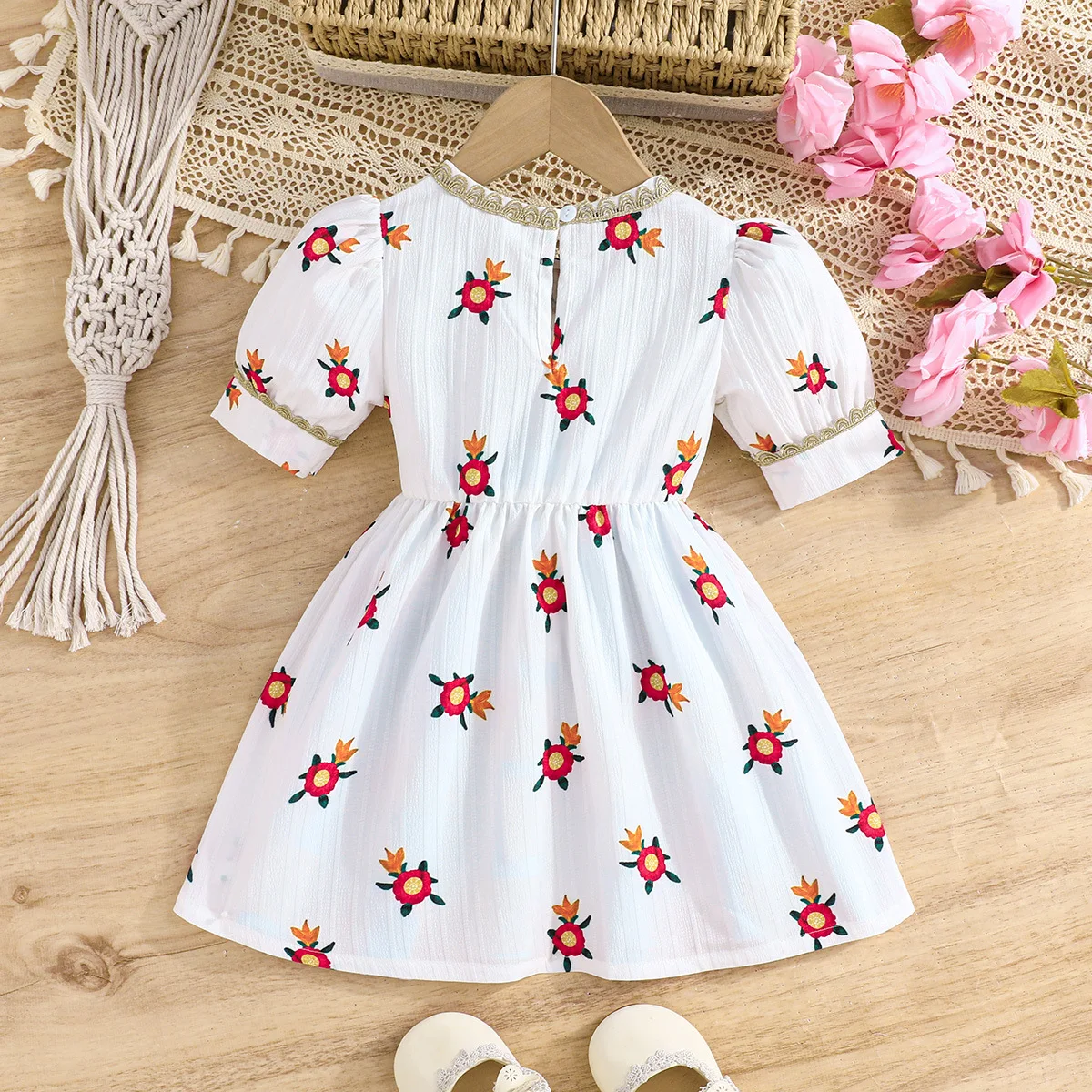 Summer Girls' Princess Style Dress with White Long Sleeves and Star Embroidery, Fashionable and Trendy Style
