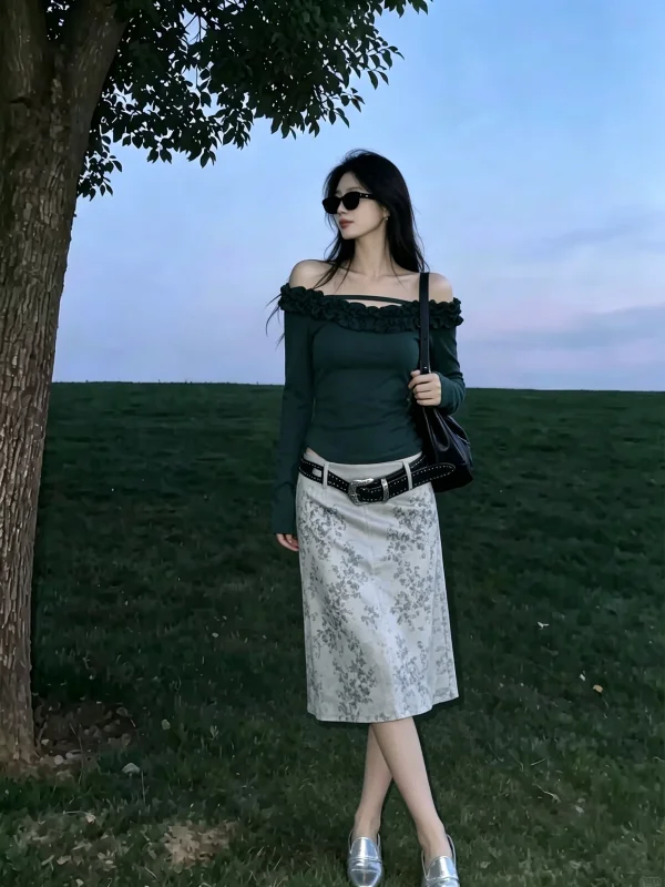 Elegant Green Lace Trim One Shoulder Long Sleeve T Shirt Women Early Autumn Slim Fit Suitable for Single Wear Korean Style Top