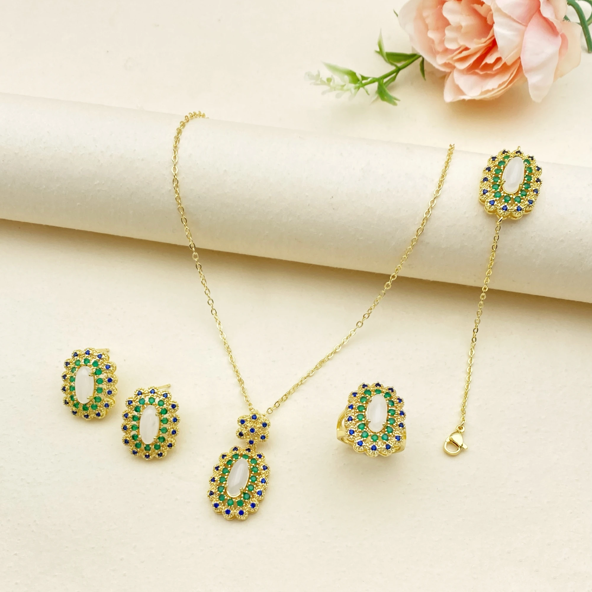 

Изысканный позолоченный медный ювелирный набор Falair для женщин: браслет, кольцо, ожерелье и серьги с кубическим цирконием для свадьбы и вечеринок