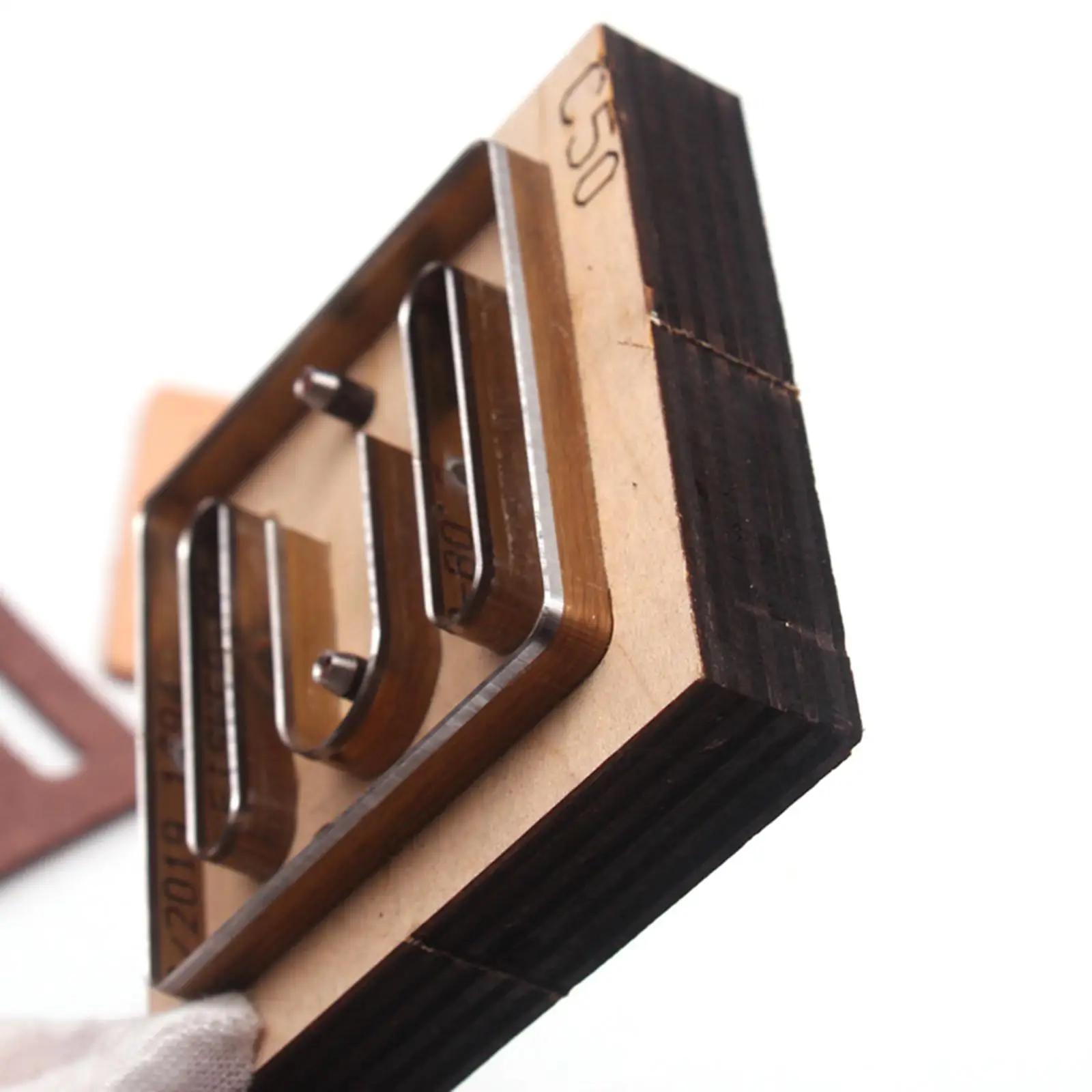 Leather Craft Cutting Die Stencils Hollow Template Keychain Punch Tool