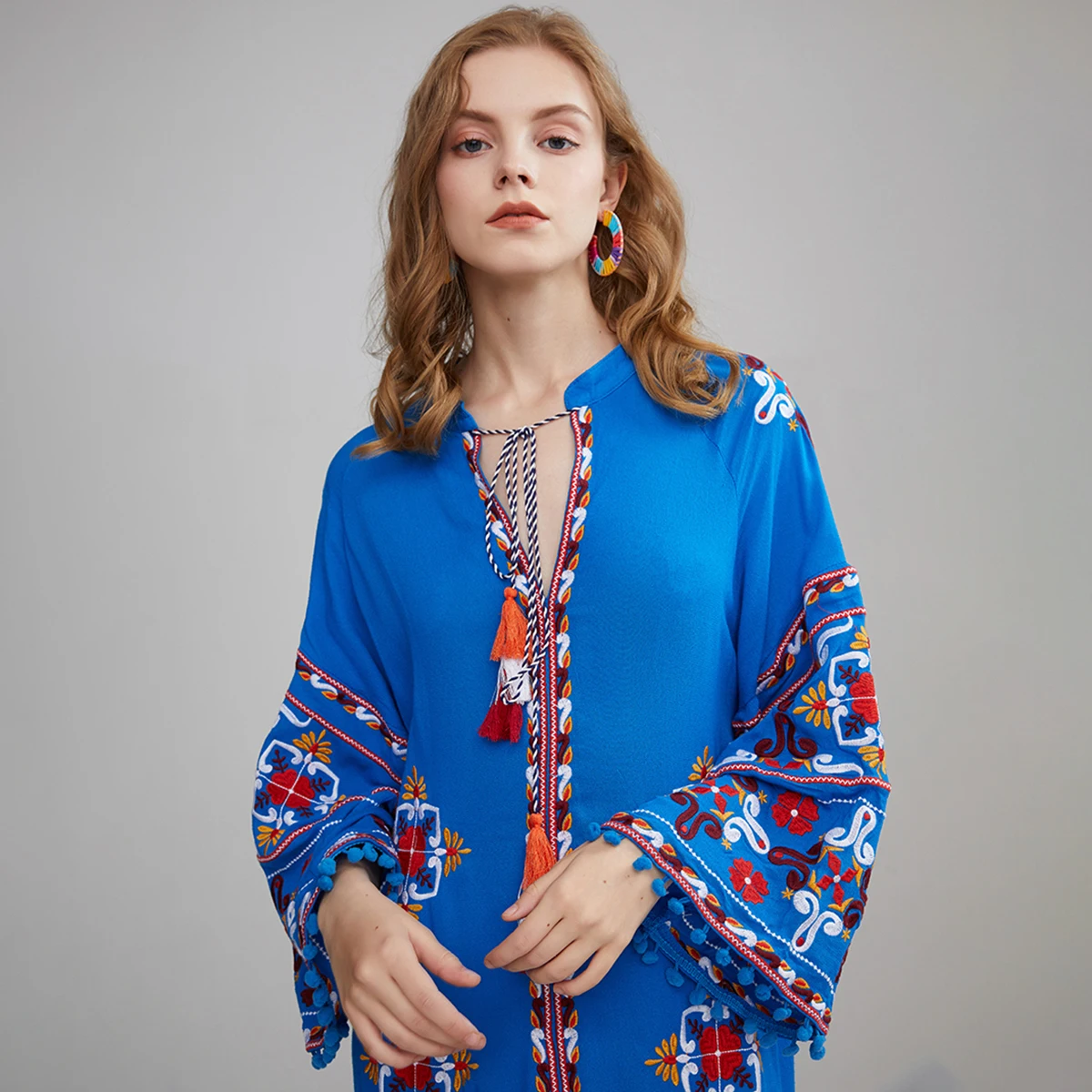 2025 Vacanza Palma Abito a tunica ricamato con scollo a V Casual Boho Mini abiti Manica lunga Autunno Abito da donna Pullover Abito corto