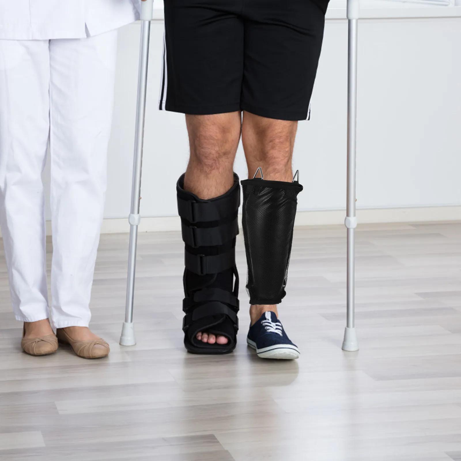 

1Pcs Nursing Drainage Bag Portable Urine Bag 2000Ml Black for Elderly Patients Adjustable Shoulder Strap Urine Collection