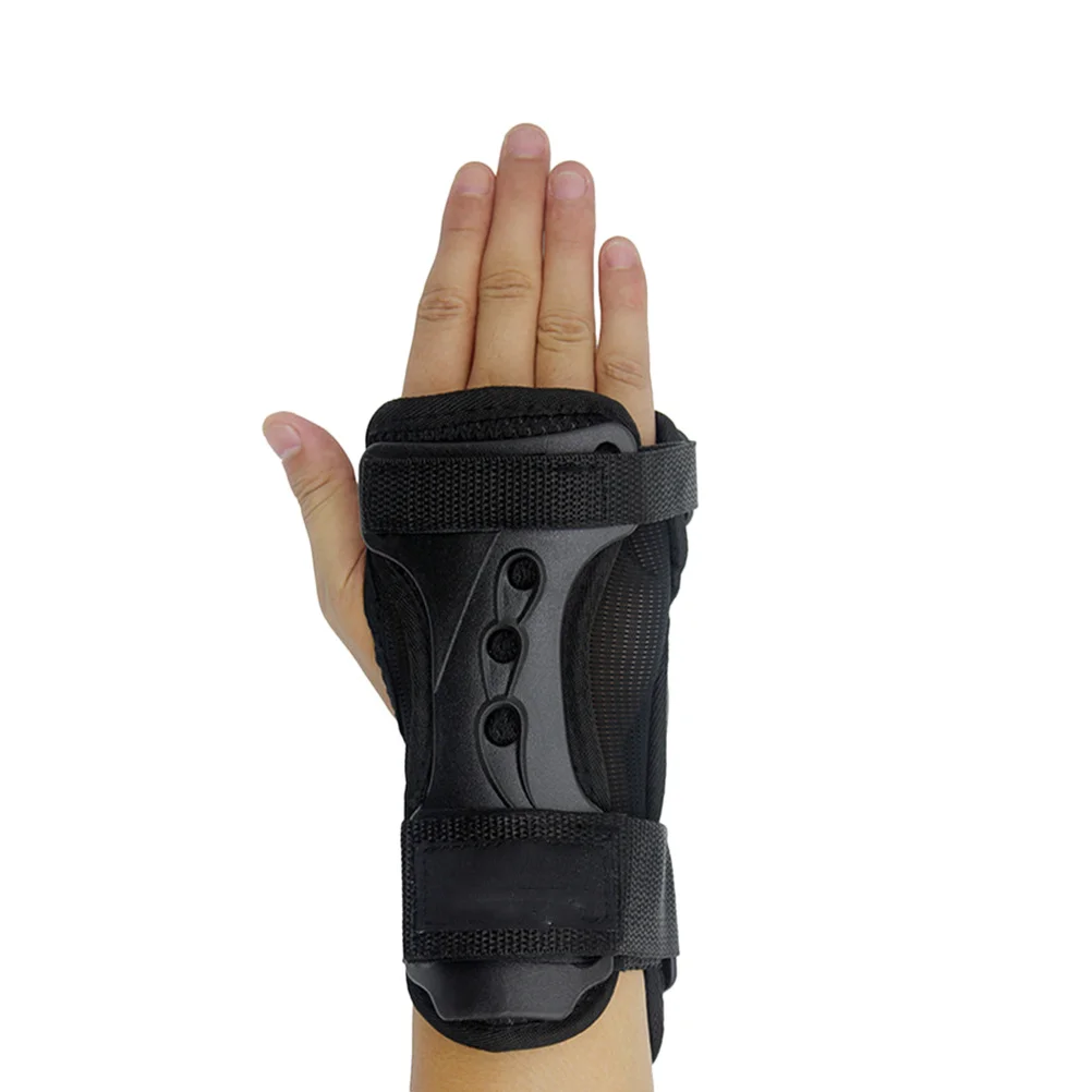 

1 Pair Wrist Protector Skating Protector Pads For Skating Cycling Skateboard Roller Sports Safety Gear L Size Black