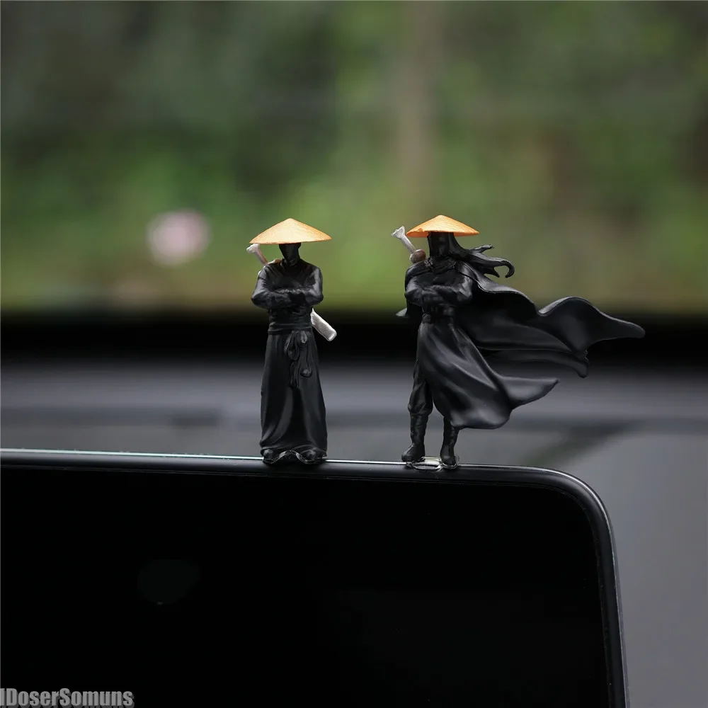 5cm Cool Chinese Kung Fu Swordsman Miniatures Car Interior Doll Knight Computer Screen Desktop Ornaments Mini Landscape Figurine