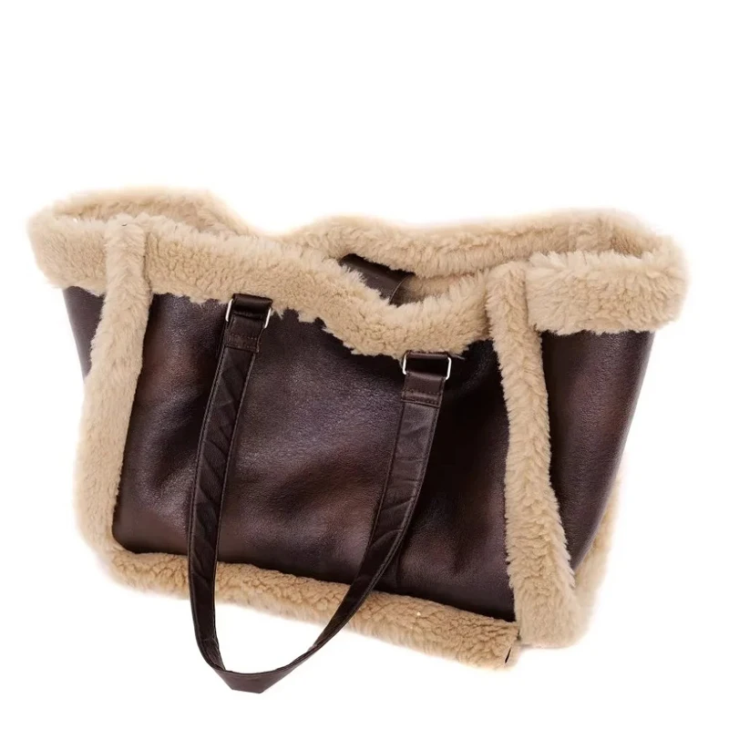 Faux Fur Toteกระเป๋าผู้หญิงLuxury Designerกระเป๋าถือและกระเป๋า2024ใหม่PU Lambswool Trimขนาดใหญ่ความจุใต้วงแขนไหล่