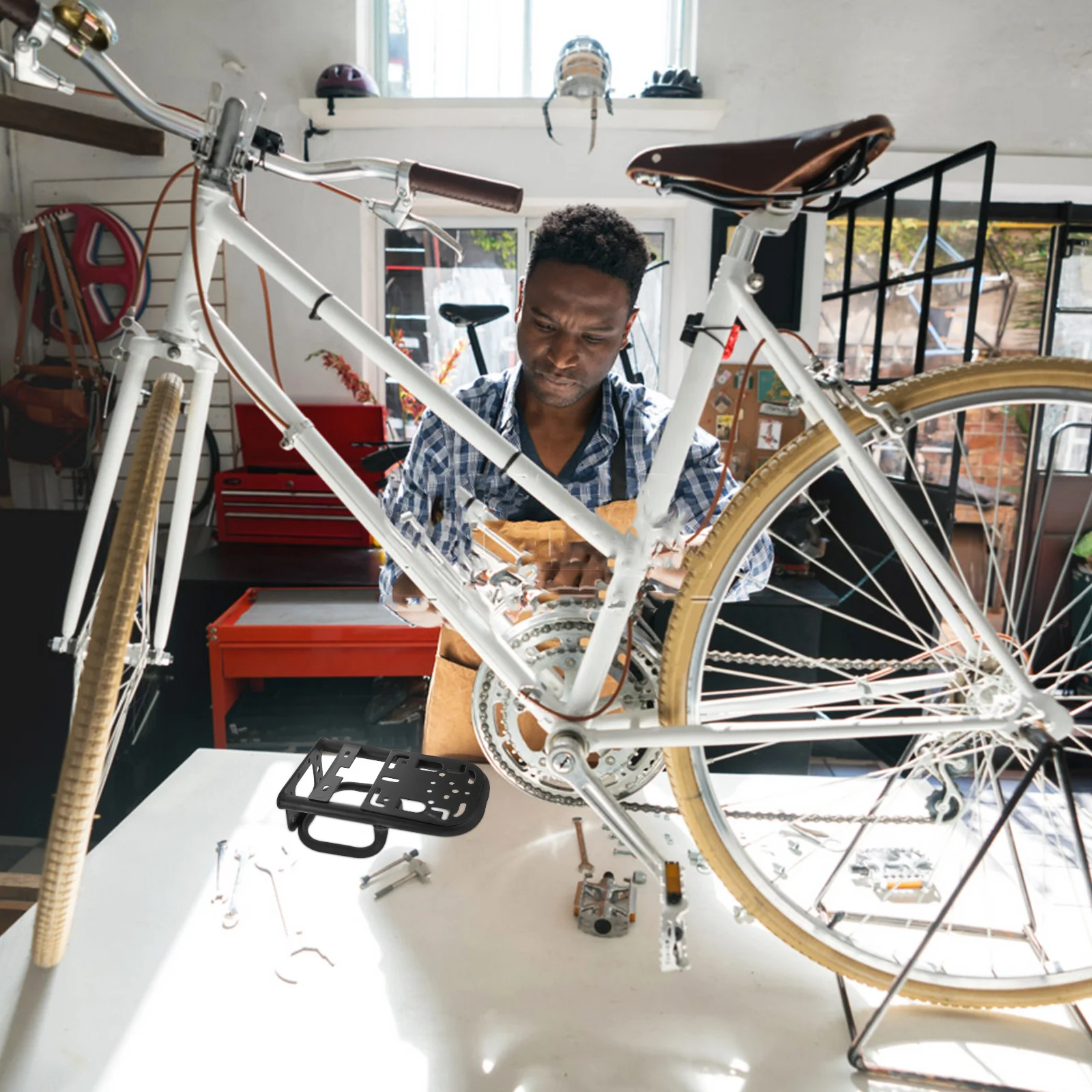 Universal Electric Bike Trunk Rack Adjustable Rear Storage Box Durable Iron Multifunctional Back Bicycle Shelf for E Bikes