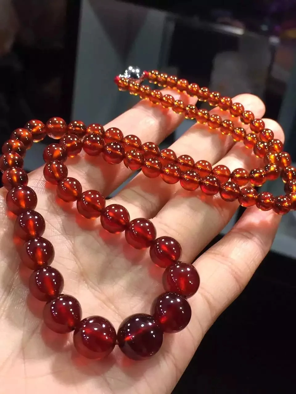 

Natural Orange Garnet Clear Round Beads Necklace Women Men 4-10mm Red Garnet Beasds Pendant Jewelry 17 Inches AAAAAA