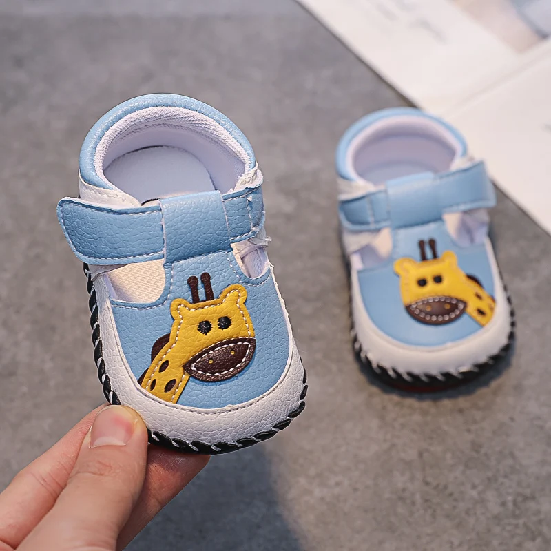Summer Baby Walking Shoes for Boys and Girls, Cute and Fashionable 0-1 Year Old Soft-Soled Cartoon Giraffe Baby Sandals, Suitable for Daily Indoor and Outdoor Use